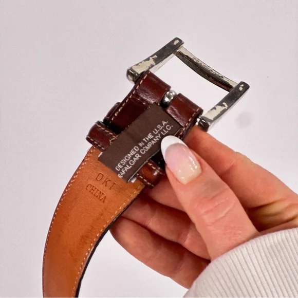 Trafalgar Men’s Dress Belt Easton Cortina Leather Brown Size 40 - Picture 12 of 15